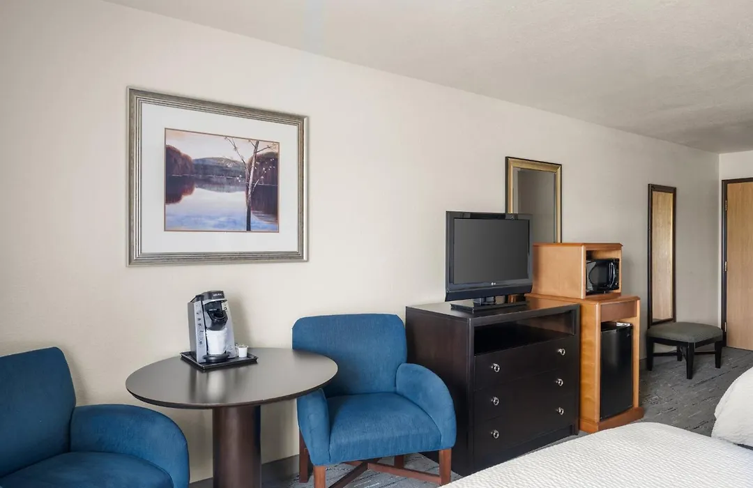 Holiday Inn Express & Suites New Buffalo, Mi By Ihg-1