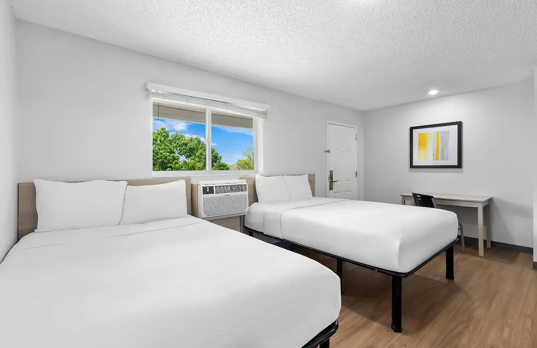 Birch Hill Suites - Lakeland-1