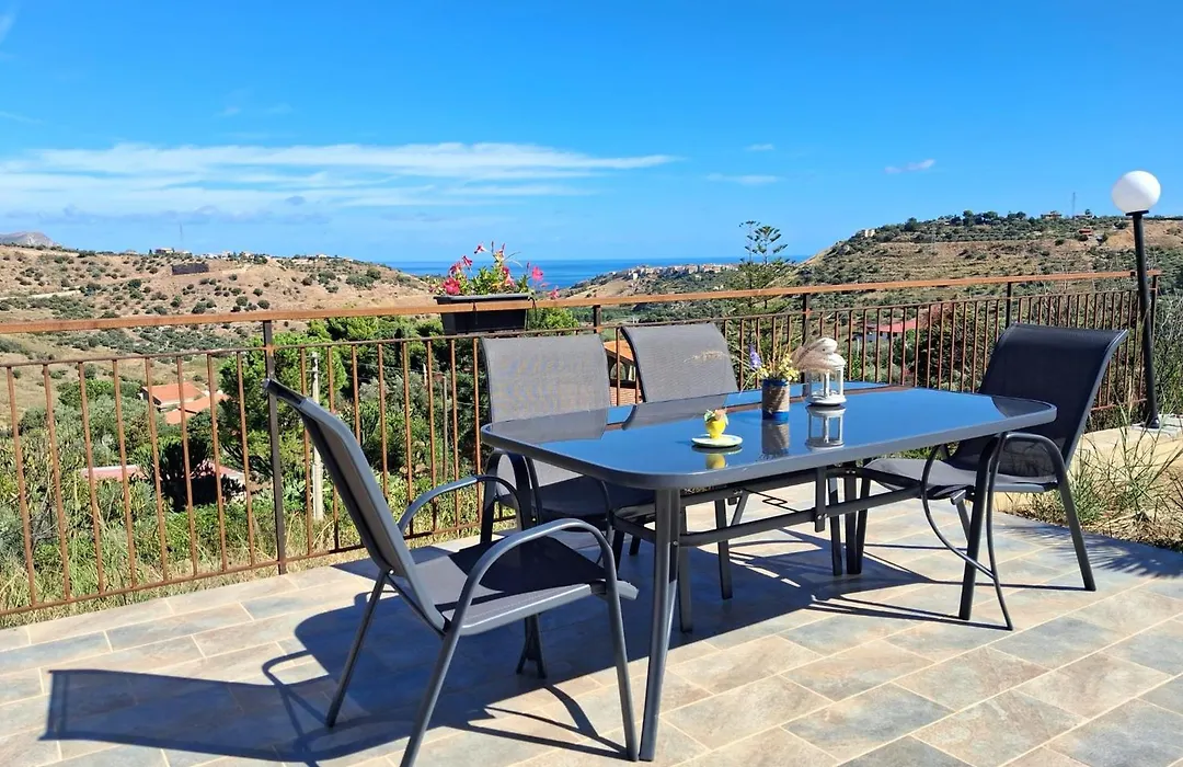 Granatelli Holiday Home-1