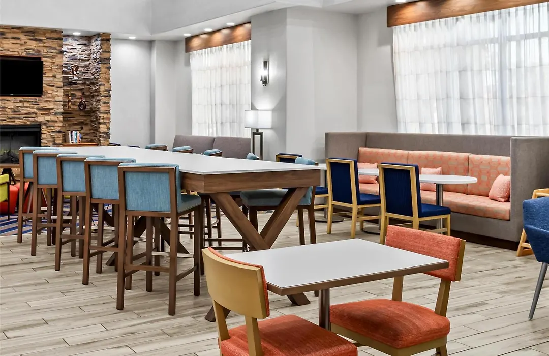 Hampton Inn & Suites Farmington-1