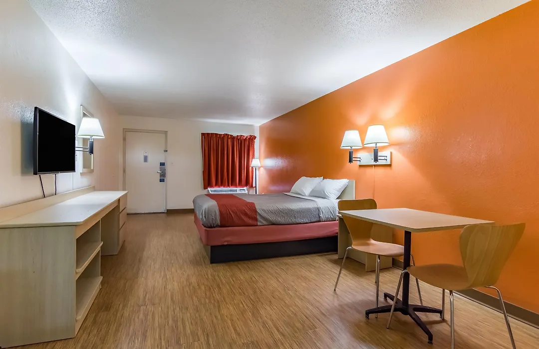 Motel 6-Raleigh, Nc - Cary-1