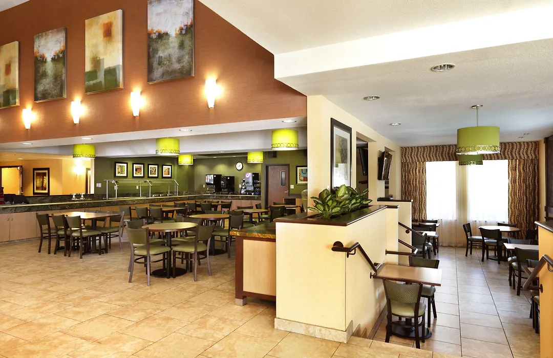 Crystal Inn Hotel & Suites - Salt Lake City-1