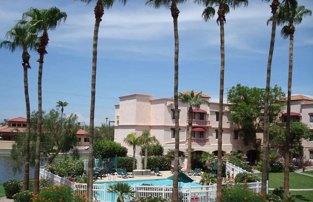 Windmill Suites Surprise - Phoenix, An Ascend Collection Hotel-1