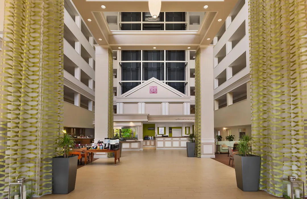 Hilton Garden Inn Dallas/Market Center-1