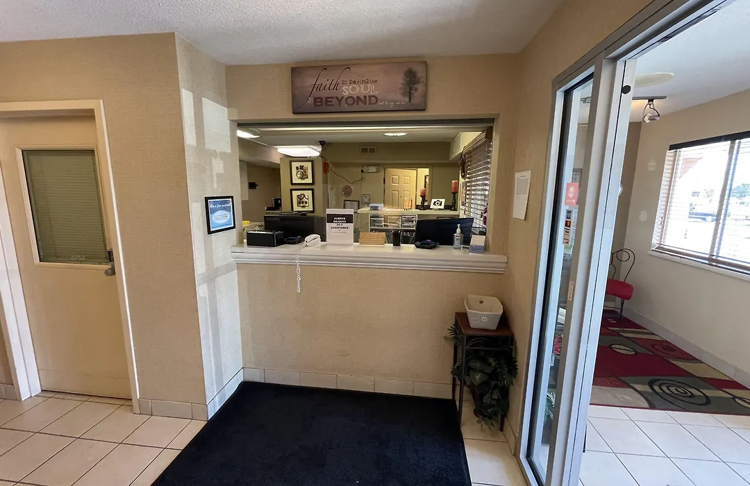 Mainstay Suites - Wichita Ne-1