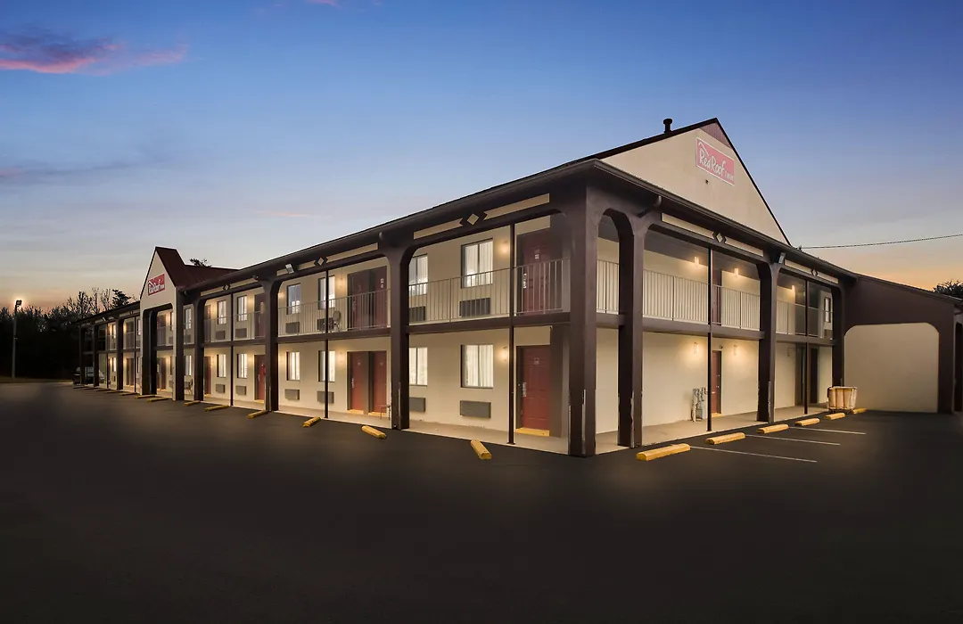 Red Roof Inn Crossville-1