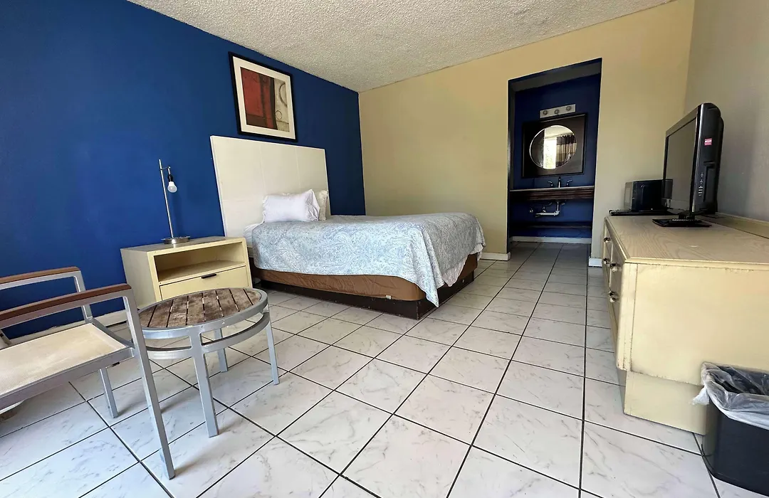Ramada By Wyndham Lumberton Nc North-1