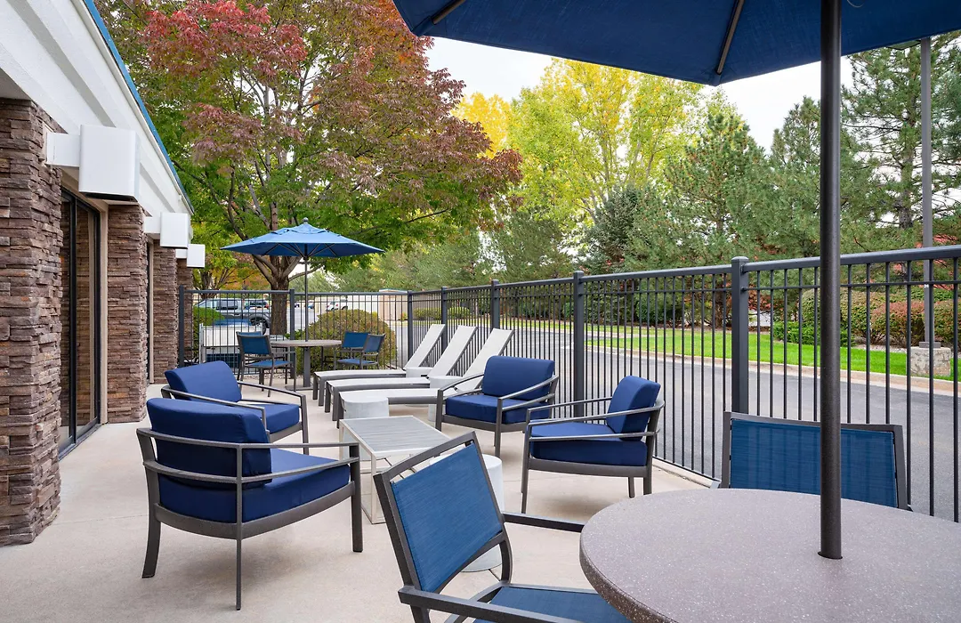 Hampton Inn Loveland-1