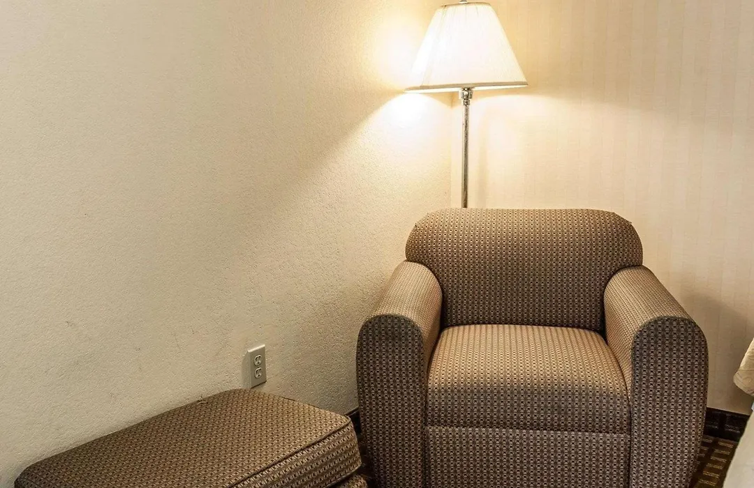 Quality Inn & Suites Shelbyville I-74-1