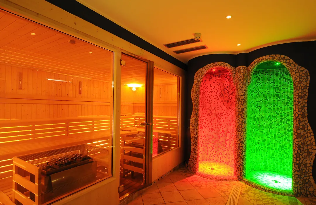 Alpholiday Dolomiti Wellness & Family Hotel-1