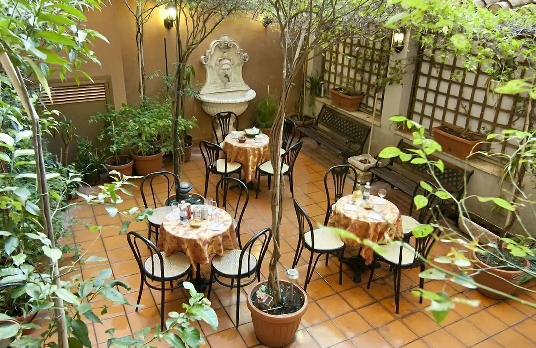 Hotel MontReal-1
