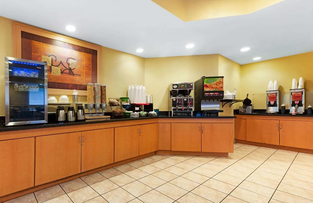 La Quinta By Wyndham Fort Lauderdale Pompano Beach-1