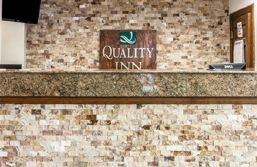 Quality Inn Southfield - Detroit-1