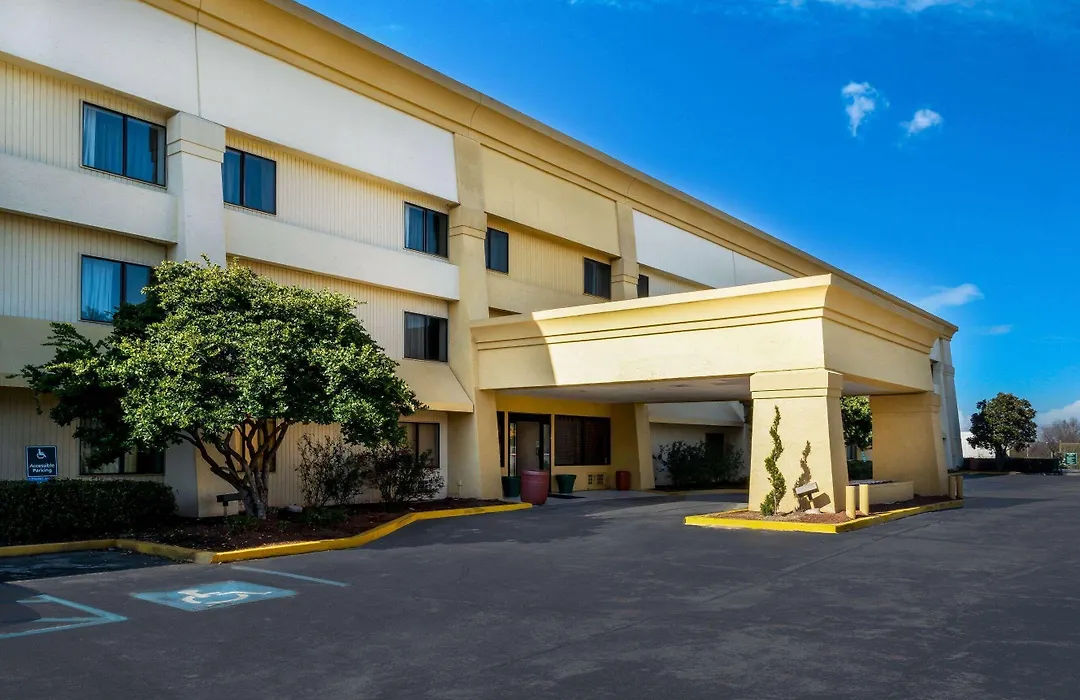 Baymont By Wyndham Meridian-1