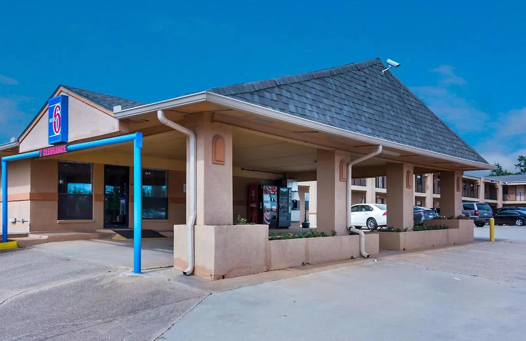 Motel 6-Marshall, Tx-1