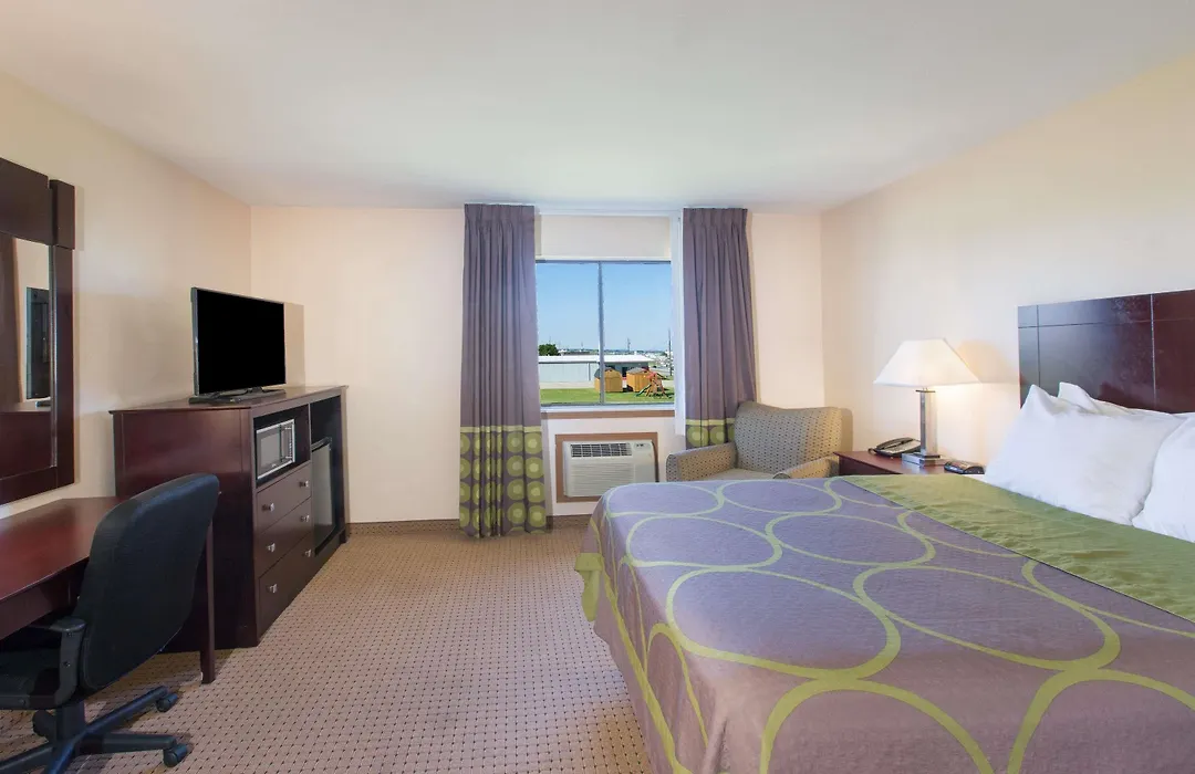 Super 8 By Wyndham Danville-1