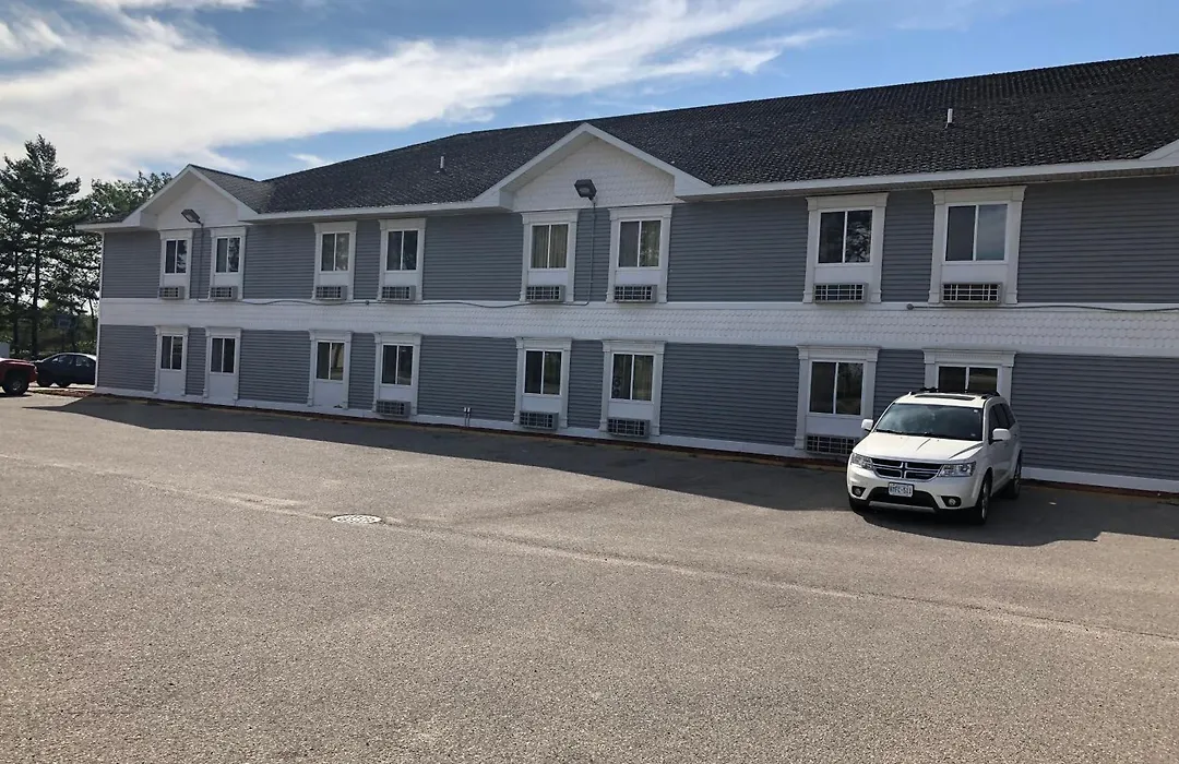 Americas Best Value Inn - Gaylord-1
