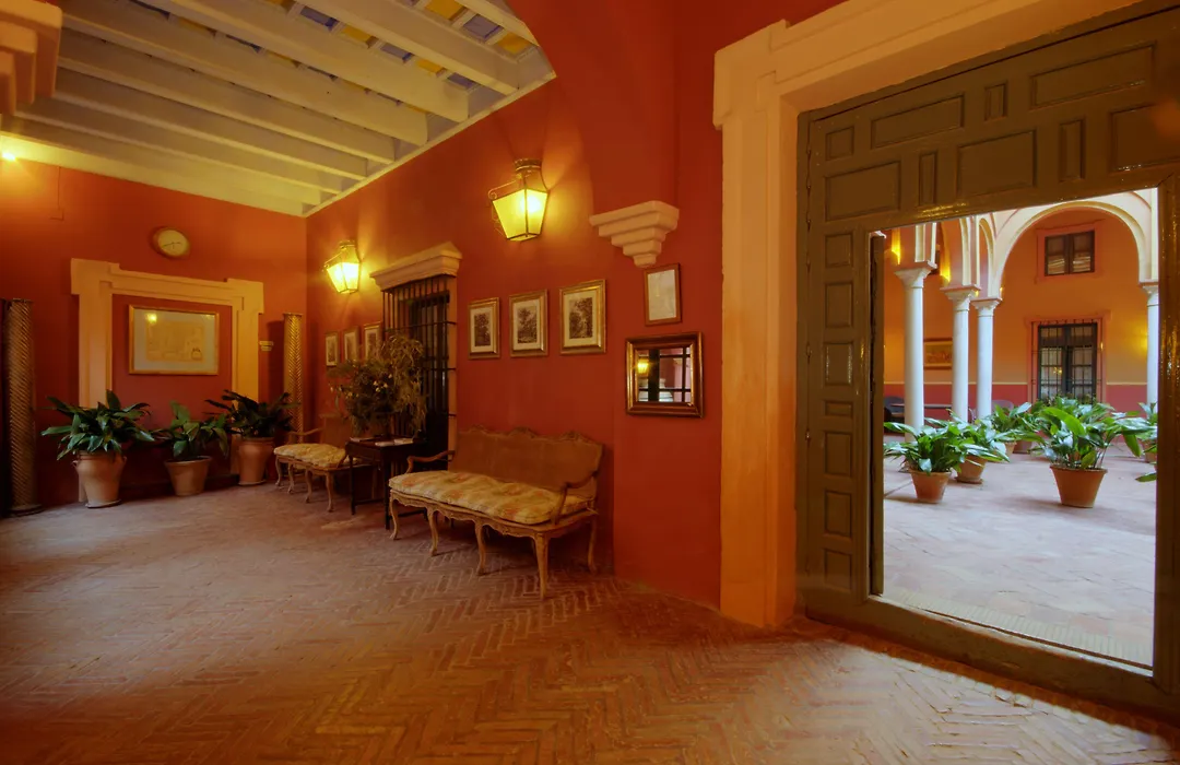 Casa Palacio De Carmona-1