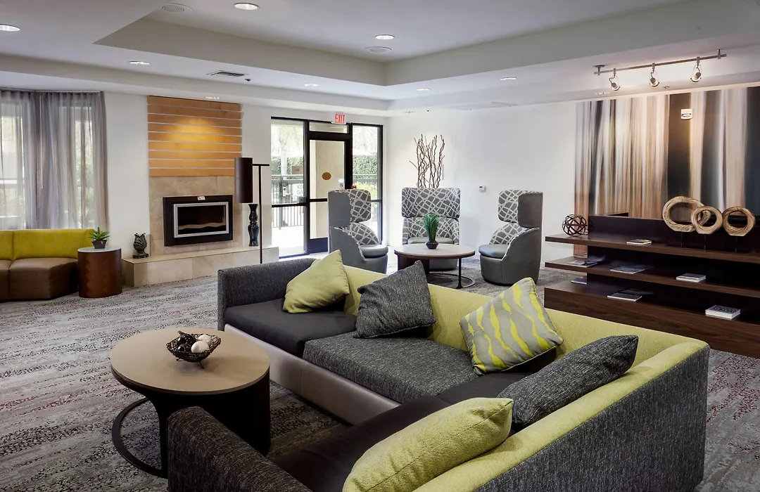 Courtyard By Marriott Stockton-1