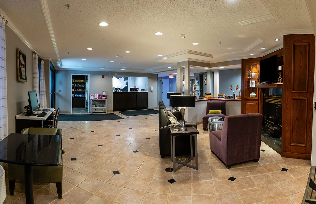 La Quinta By Wyndham Milwaukee Delafield-1