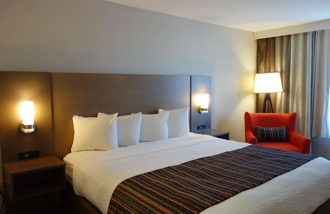 Country Inn & Suites By Radisson, Decorah, Ia-1