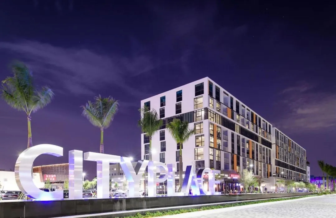 Holiday Inn Miami-Doral Area By Ihg-1