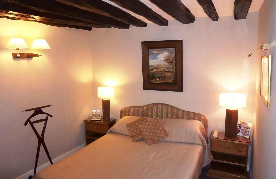 Hotel La Residence Du Berry-1
