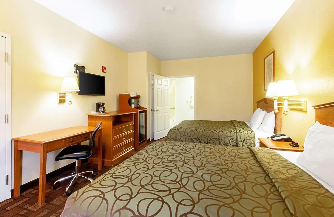 Quality Inn & Suites Dickson-1