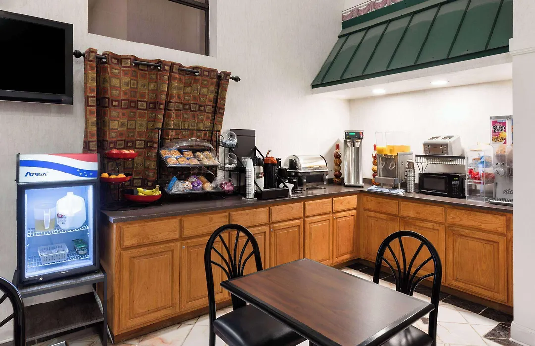 Ramada Limited San Angelo-1