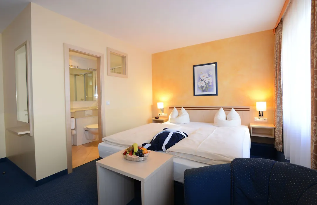 Hotel Apollo Garni-1