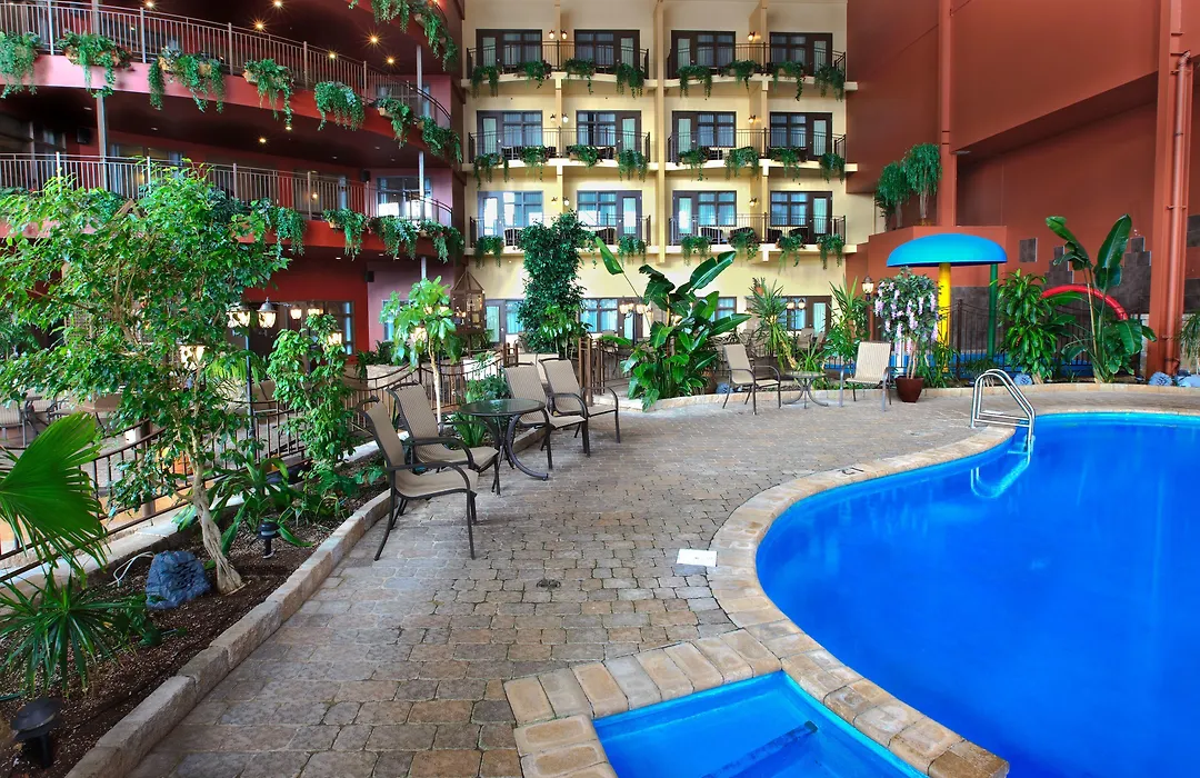 Hotel Ambassadeur Et Suites-1