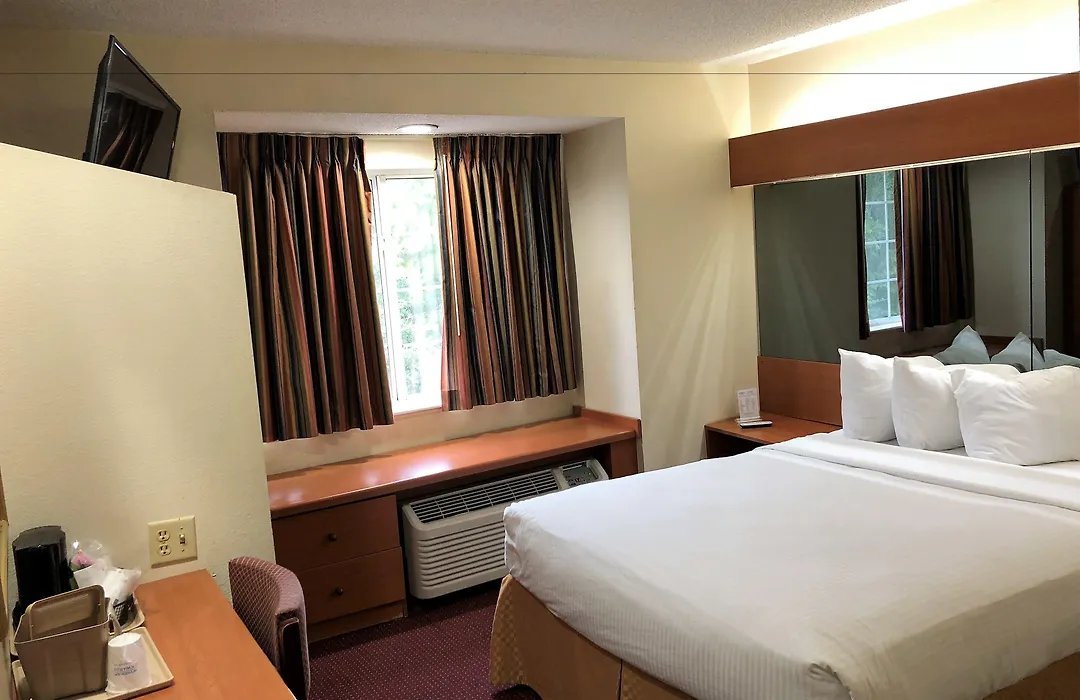 Sleep Inn & Suites Tallahassee-Capitol-1
