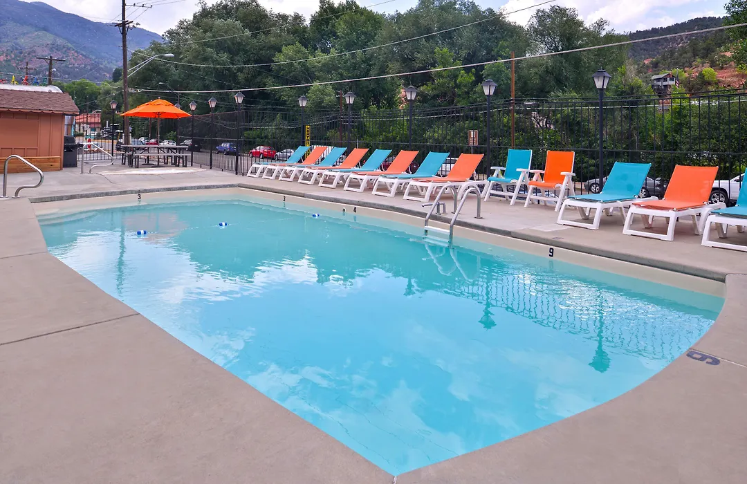 Villa Motel At Manitou Springs-1
