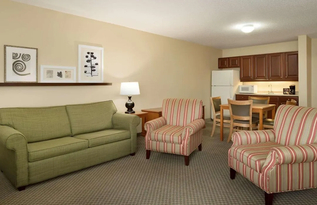 Country Inn & Suites By Radisson, Grinnell, Ia-1