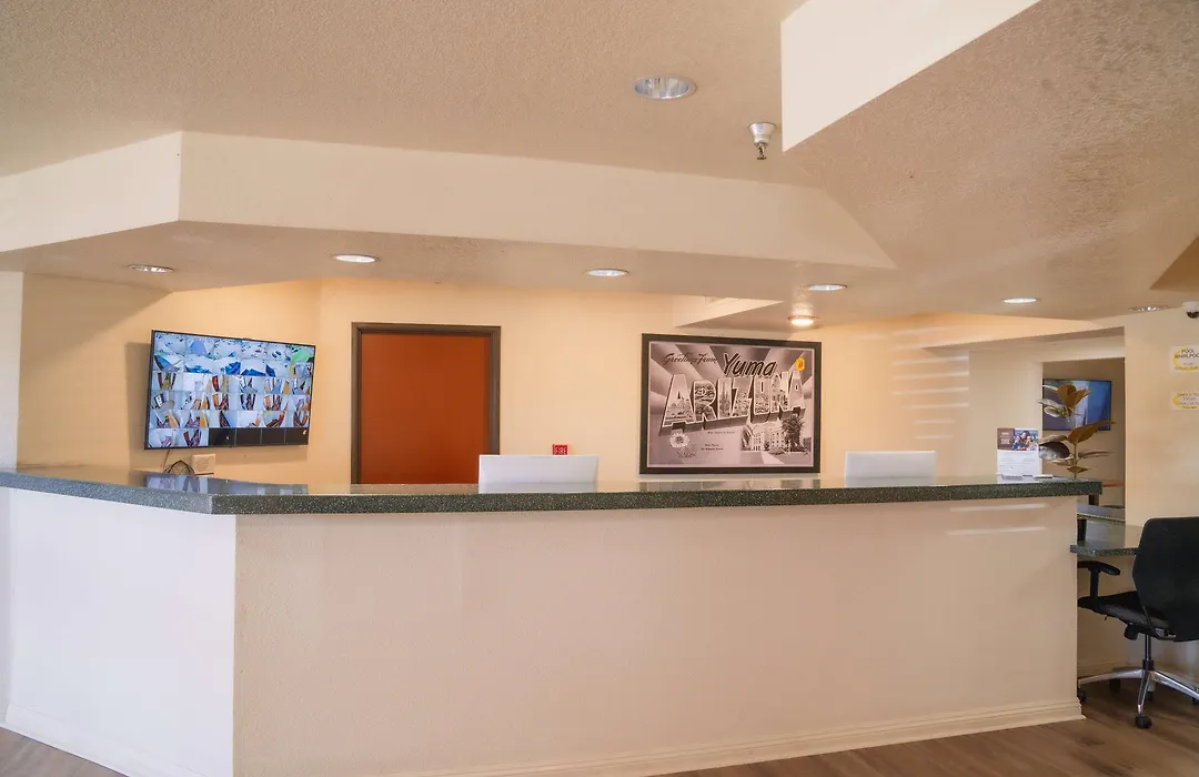 Super 8 By Wyndham Yuma-1