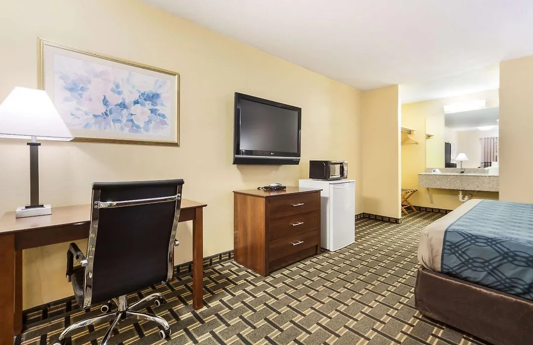 Rodeway Inn Lincoln West - University Area-1