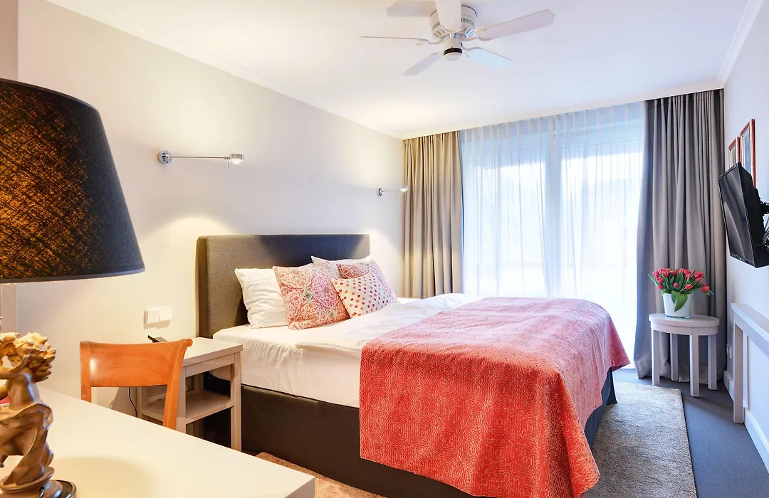 Hotel Admiral-1