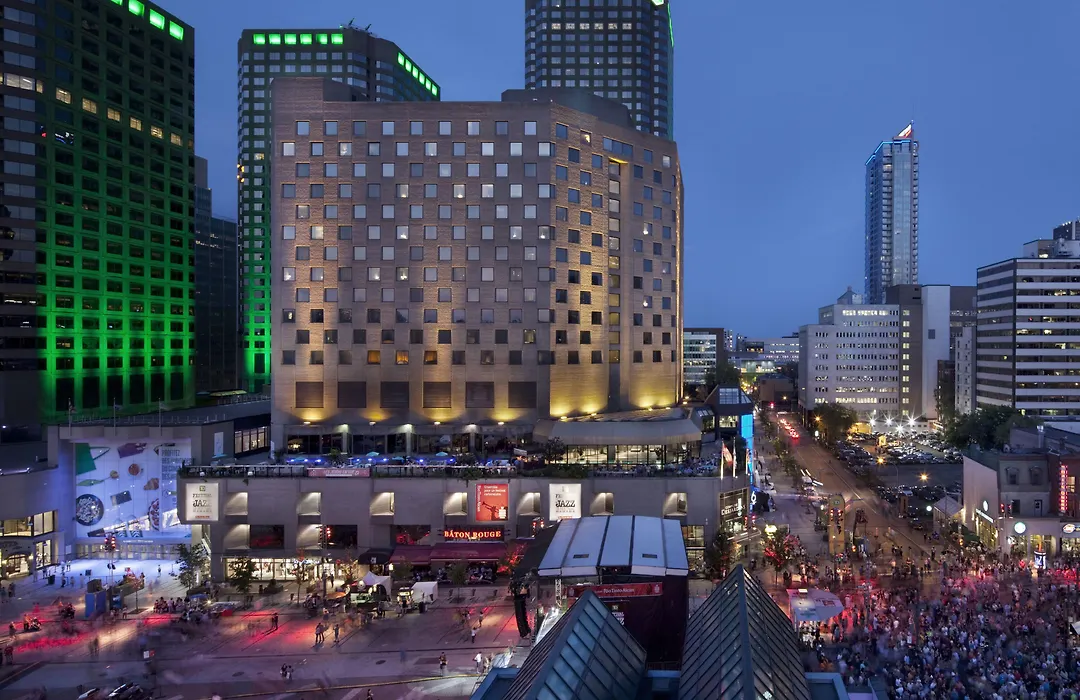 Doubletree By Hilton Montreal-1