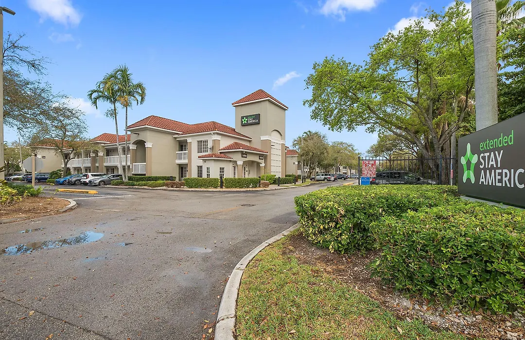Extended Stay America Suites - Miami - Airport - Blue Lagoon-1