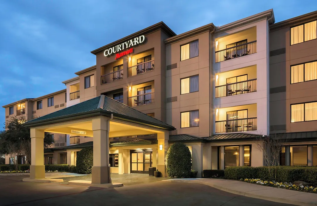 Courtyard Dallas Mesquite-1