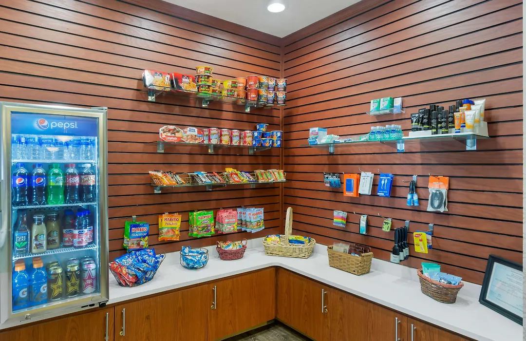 Best Western Plus Park Place Inn & Suites-1