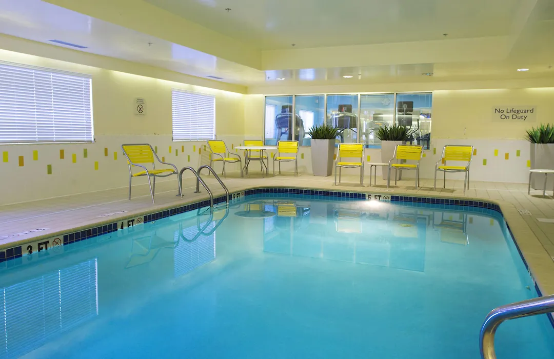 Fairfield Inn Huntsville-1
