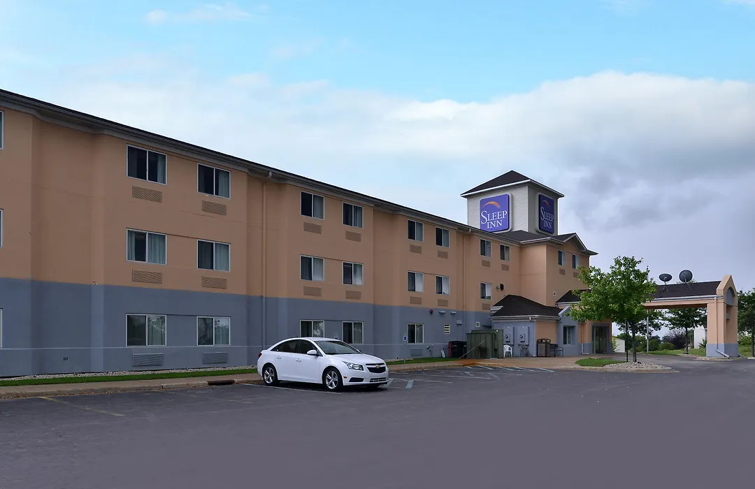 Sleep Inn Rockford I-90-1