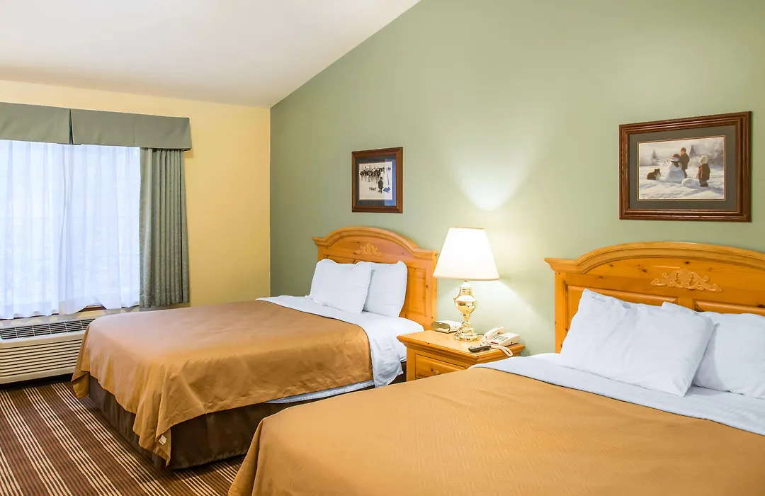 Econo Lodge Inn & Suites Eau Claire South-1