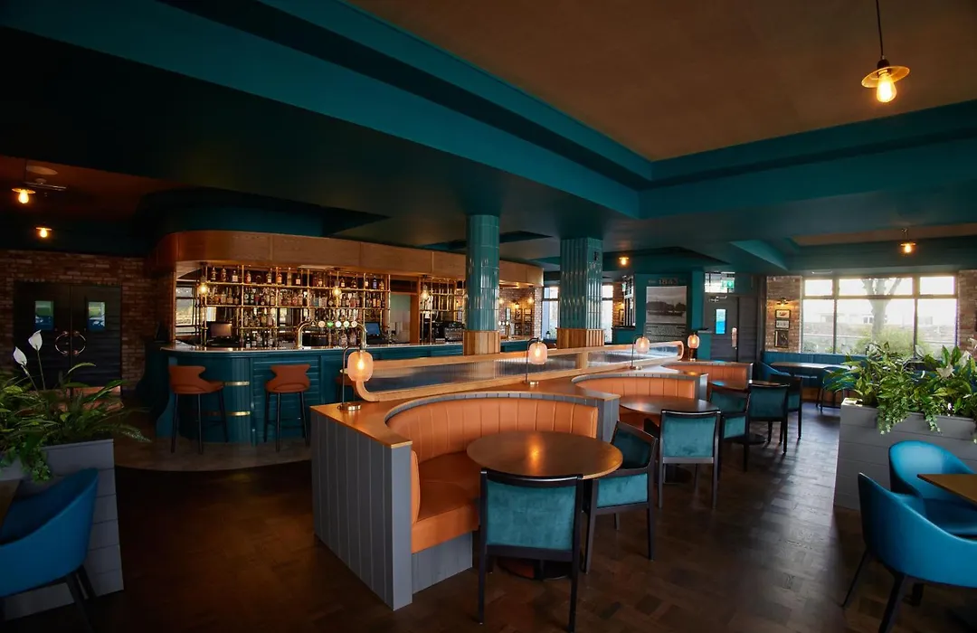 Waterford Marina Hotel-1