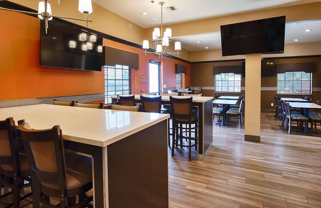 Best Western Plus Edinburg Inn & Suites-1