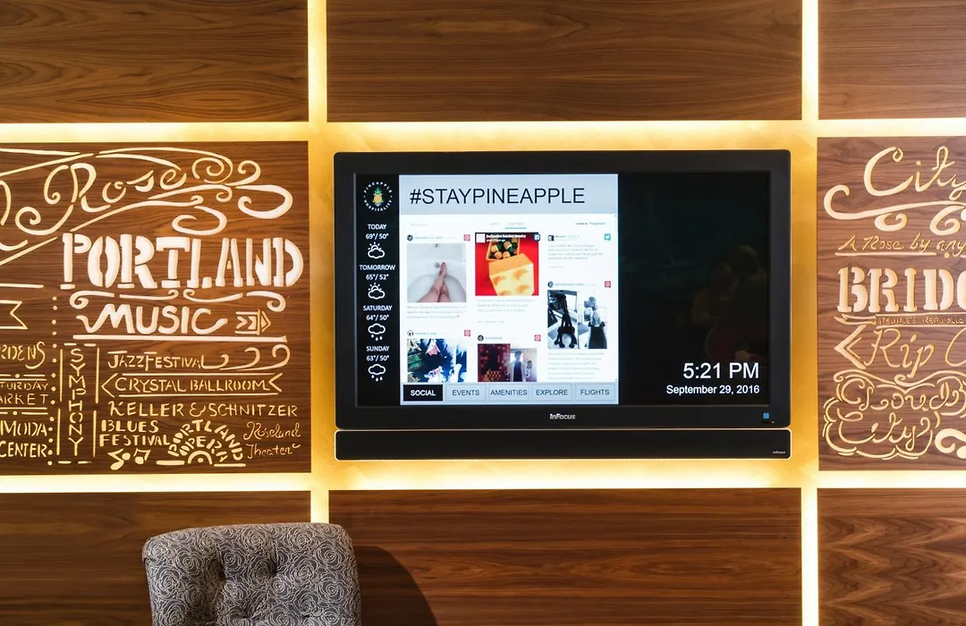 Staypineapple, Hotel Rose, Downtown Portland-1