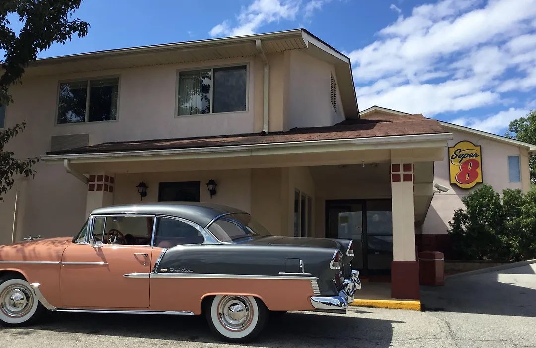 Super 8 By Wyndham Newburgh/West Point Stewart Intl Airport-1