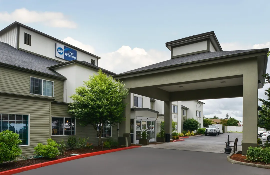 Best Western Woodland Inn-1