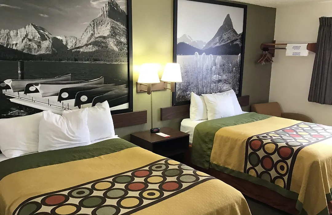Super 8 By Wyndham Livingston Yellowstone-1